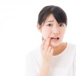 唇のひび割れは乾燥が原因？3つの予防法で悪化を防ぐ！